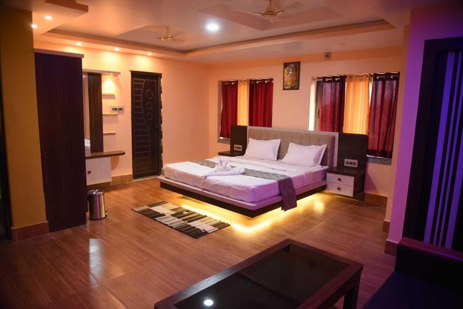 Oyo Hotel Tulusi Inn Bolpur Exterior foto